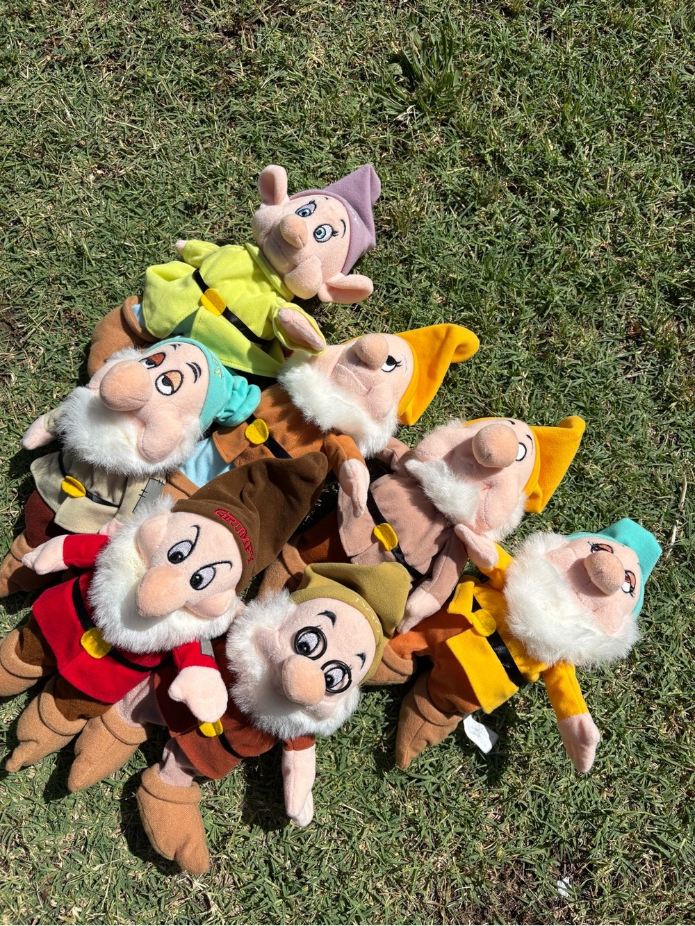 Vintage Snow White Seven 7 Dwarfs Set Disney World Beanie Sitting Plush Y2K 2000 - Picture 2 of 6